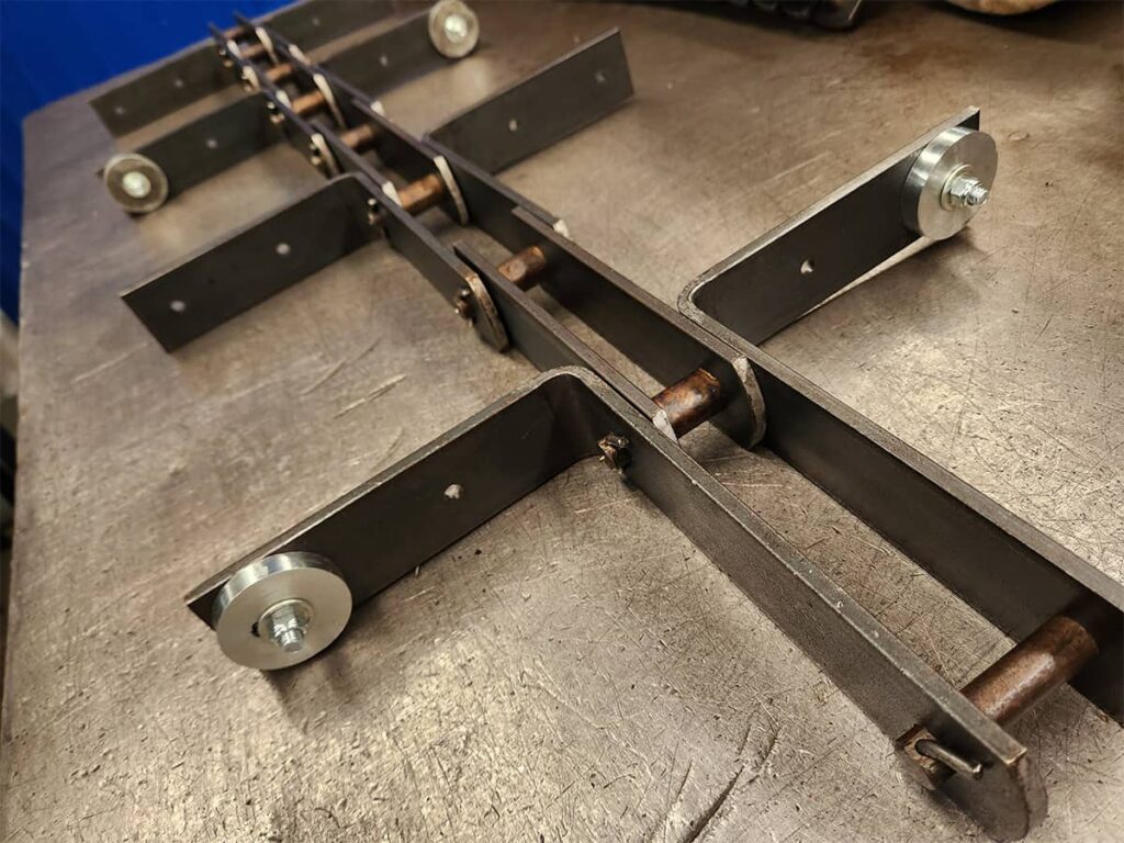 CADENAS ESTANDAR BUJE CLAVADO