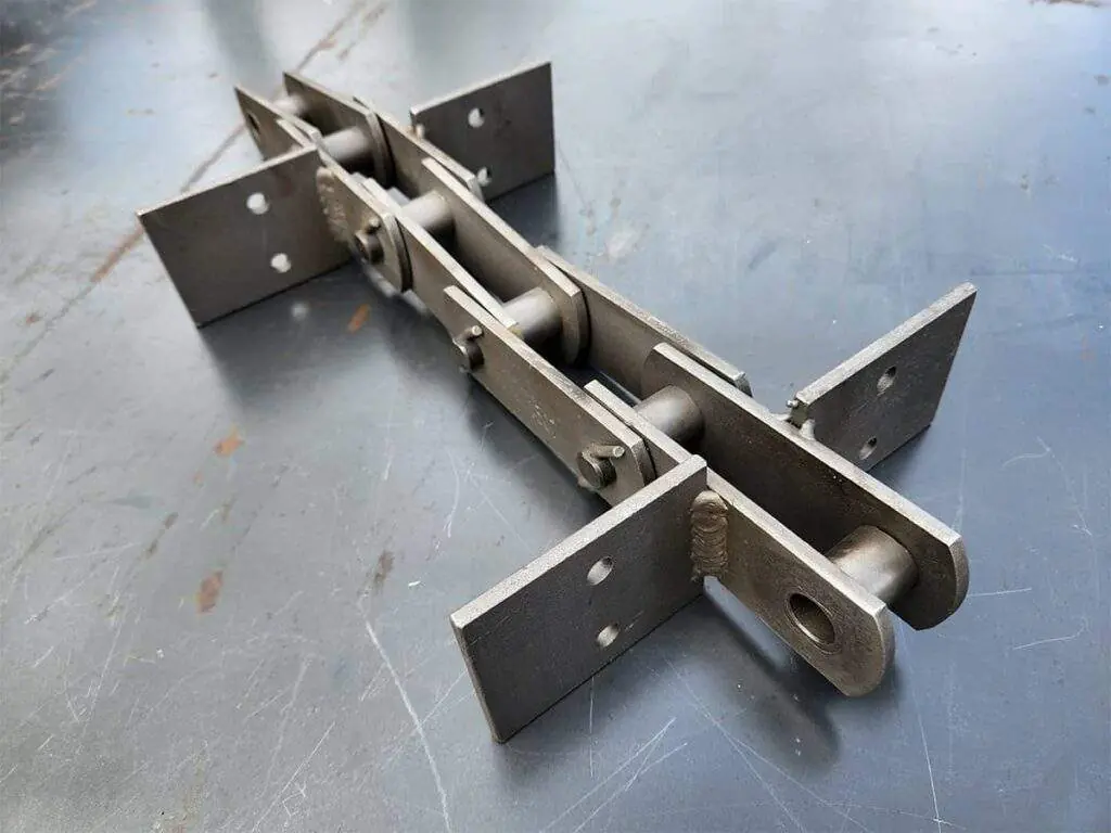 CADENAS ESTANDAR BUJE CLAVADO