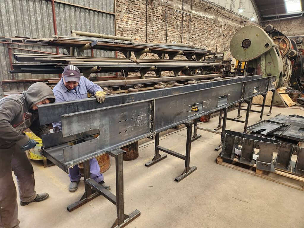 Transporte de Sulfato de Sodio en Entornos de Alta Exigencia